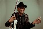 Exploring Hank Jr's Height: a Comprehensive Guide