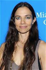 Justine Bateman: a Comprehensive Look at the Life and Career of a Multi-Talented Actress