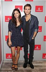 Phoebe Tonkin Relationships: a Deep Dive into the Actress's Love Life