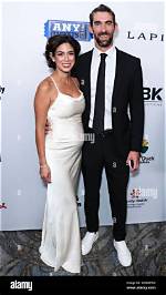 Uncovering the Truth About Nikol Johnson Husband: What We Know About the Beauty Guru's Personal Life